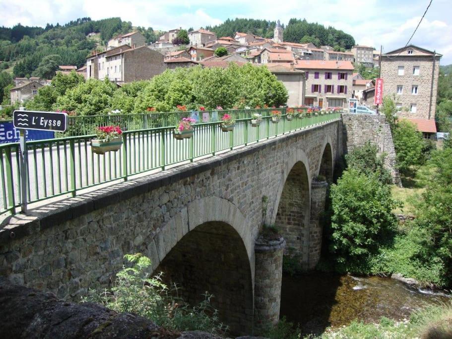 2 Chambres D'Hotes Avec Kitchenette, Frigo, Dolce Via Saint-Martin-de-Valamas ภายนอก รูปภาพ
